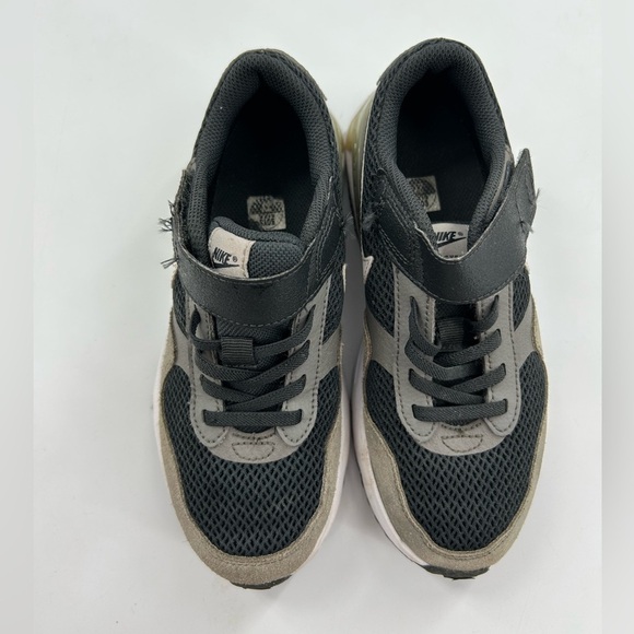 Nike AIR MAX  Kids 2Y  Grey Black White DQ0285-002 Athletic Sneakers - Picture 3 of 8